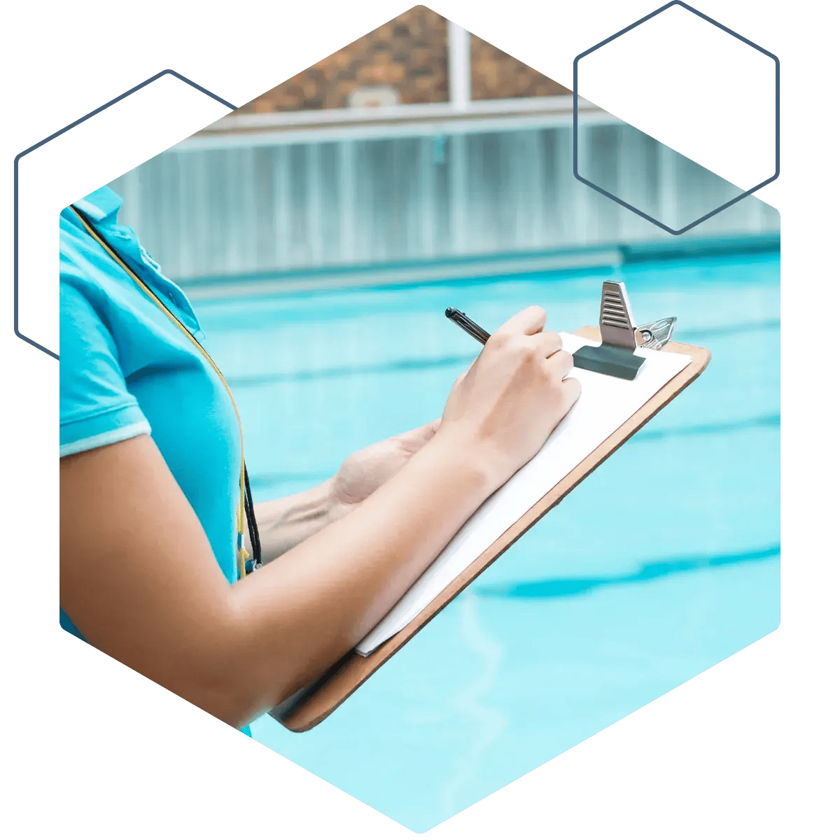 Honecomb_ClipboardPoolside